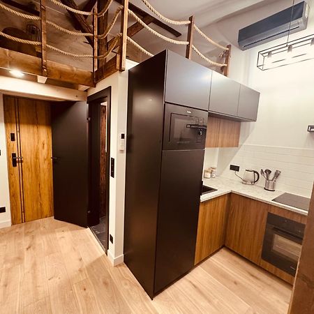 Loft In The City Center By Kobiela Apartments คาโตวีตเซ ภายนอก รูปภาพ