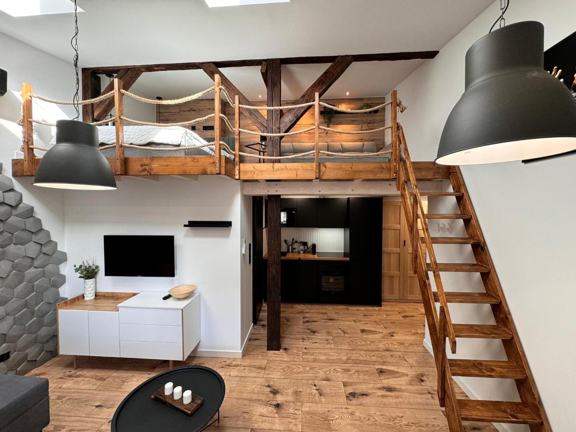 Loft In The City Center By Kobiela Apartments คาโตวีตเซ ภายนอก รูปภาพ