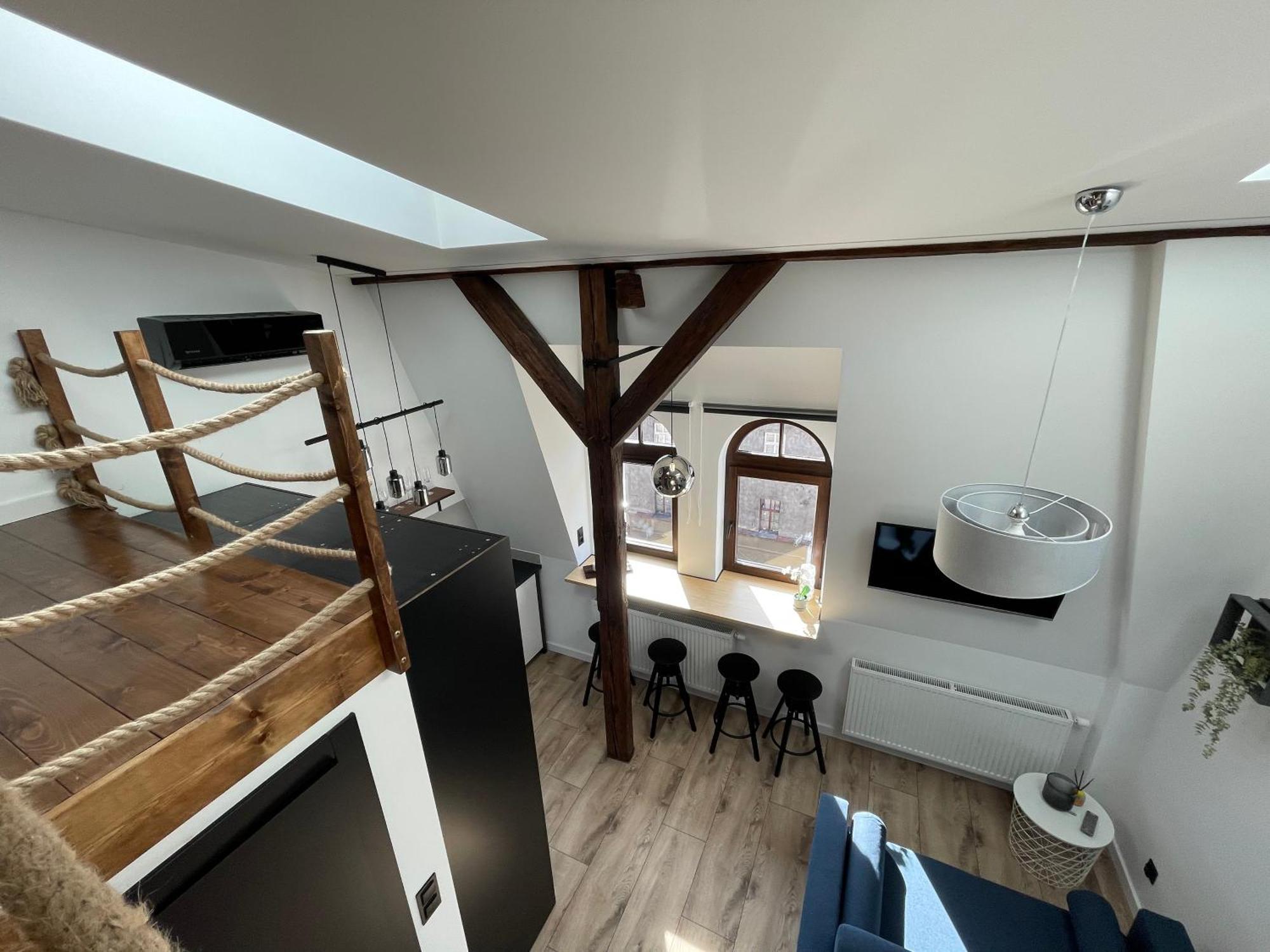 Loft In The City Center By Kobiela Apartments คาโตวีตเซ ภายนอก รูปภาพ