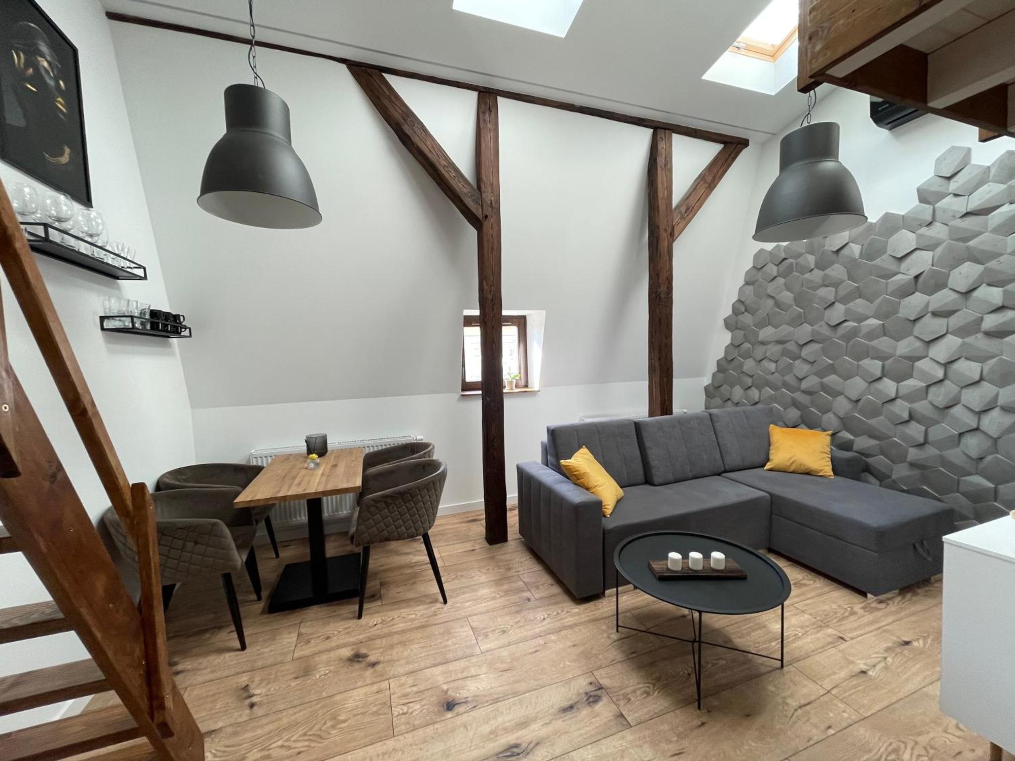 Loft In The City Center By Kobiela Apartments คาโตวีตเซ ภายนอก รูปภาพ