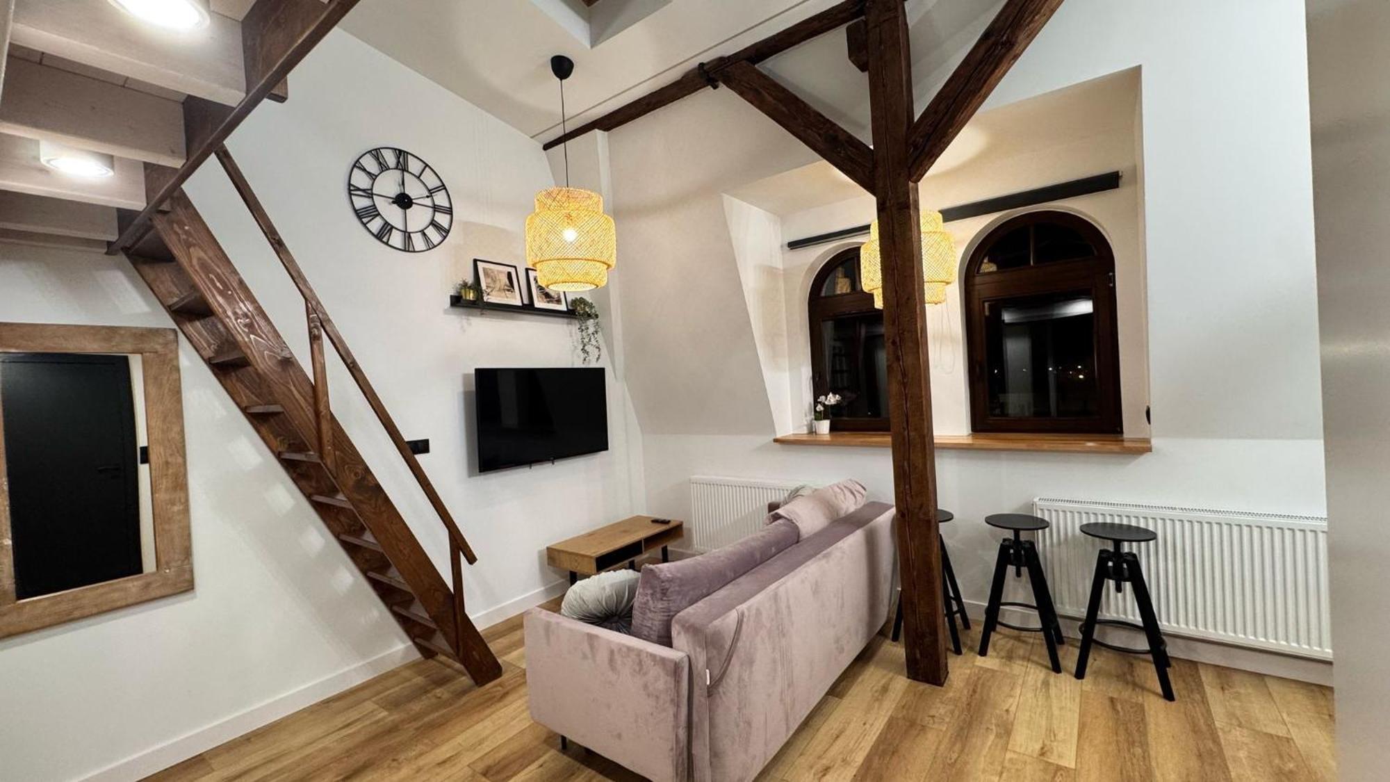 Loft In The City Center By Kobiela Apartments คาโตวีตเซ ภายนอก รูปภาพ