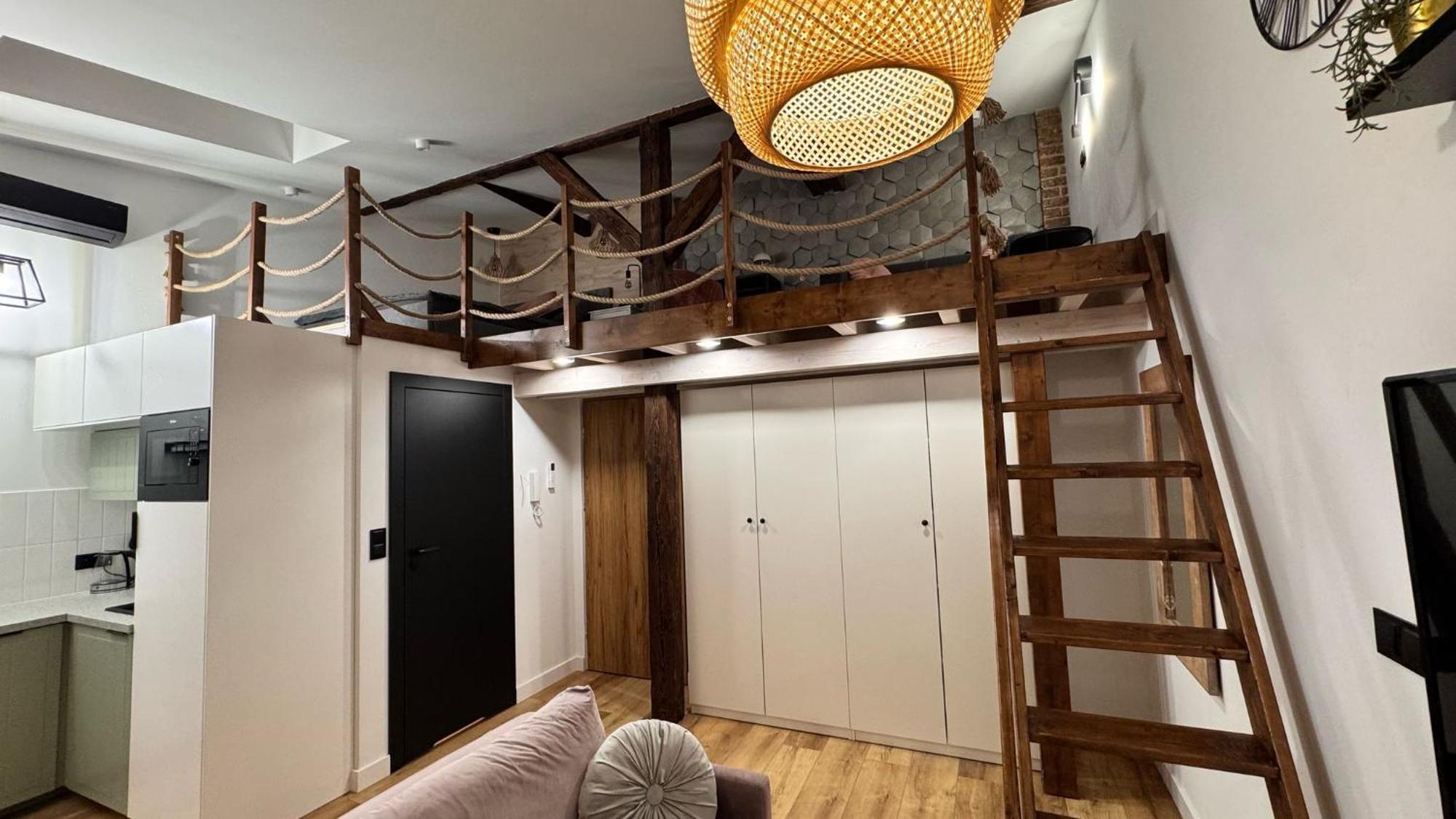 Loft In The City Center By Kobiela Apartments คาโตวีตเซ ภายนอก รูปภาพ
