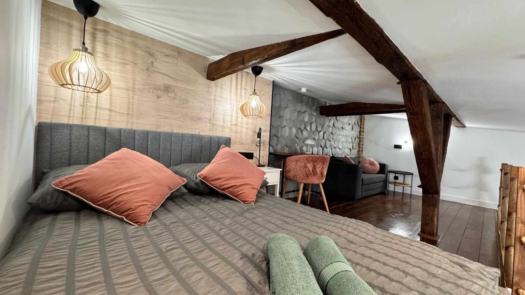 Loft In The City Center By Kobiela Apartments คาโตวีตเซ ภายนอก รูปภาพ