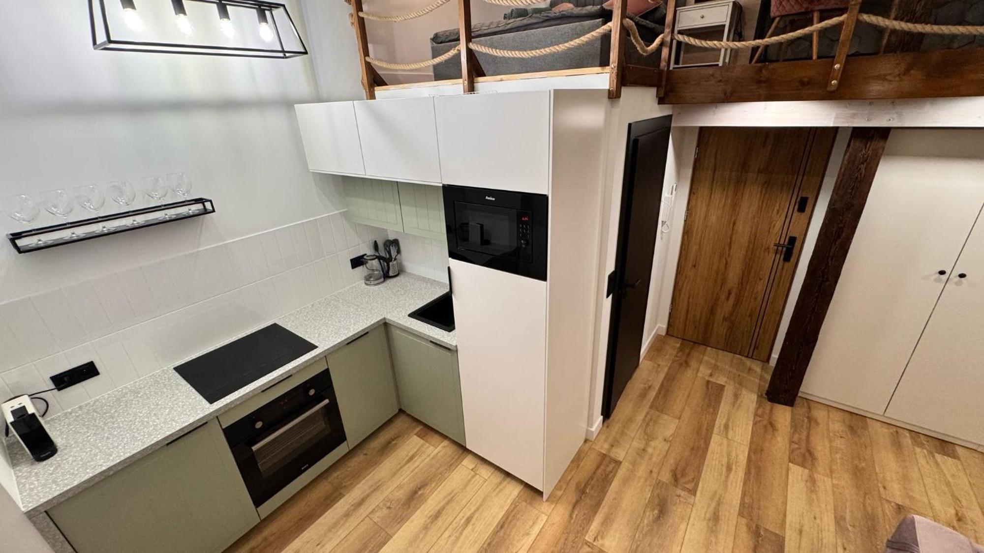 Loft In The City Center By Kobiela Apartments คาโตวีตเซ ภายนอก รูปภาพ