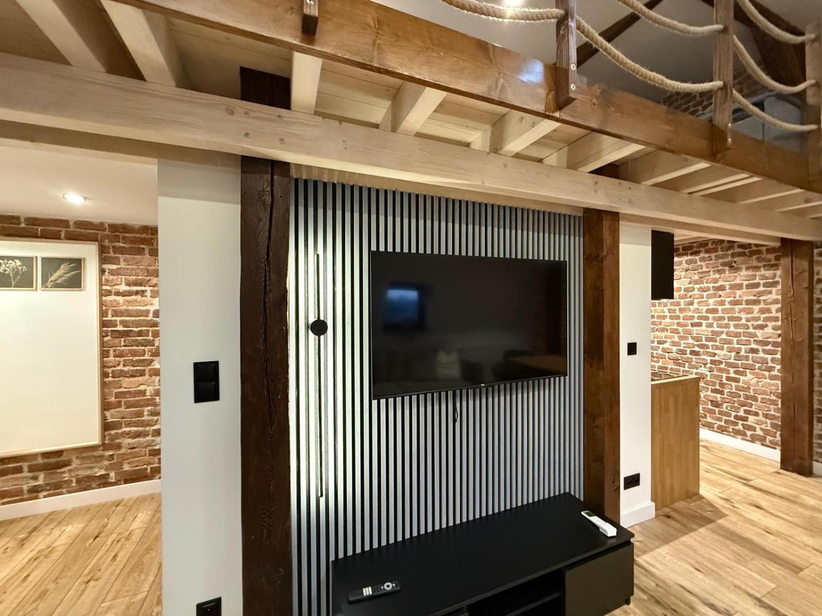 Loft In The City Center By Kobiela Apartments คาโตวีตเซ ภายนอก รูปภาพ