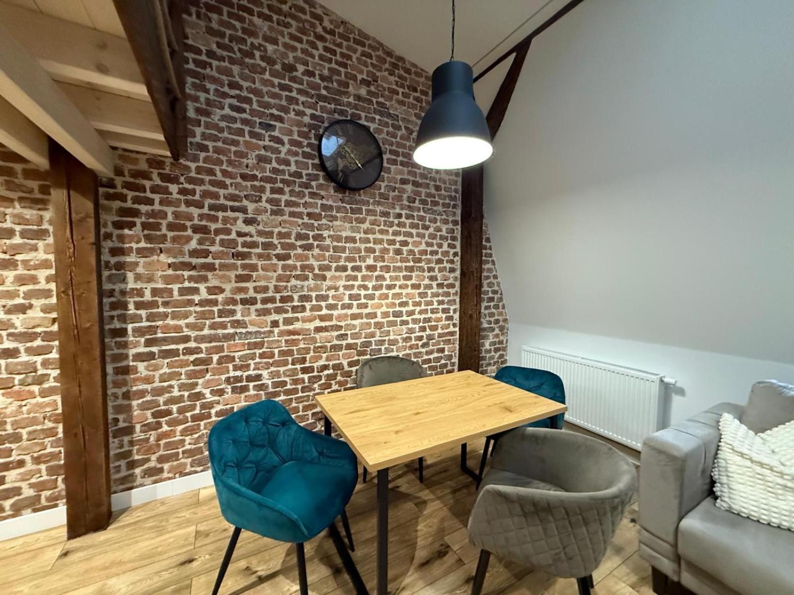 Loft In The City Center By Kobiela Apartments คาโตวีตเซ ภายนอก รูปภาพ